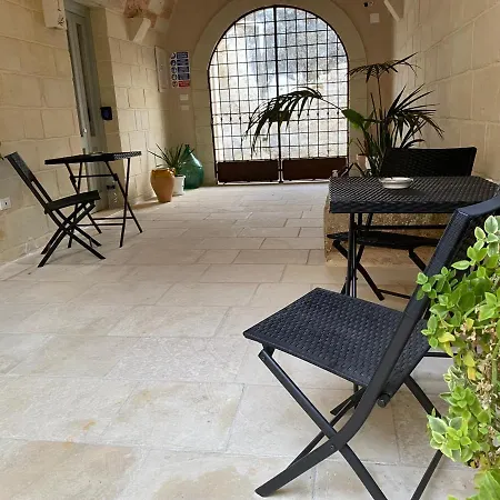 Dimora Assuntina Bed & Breakfast 3*