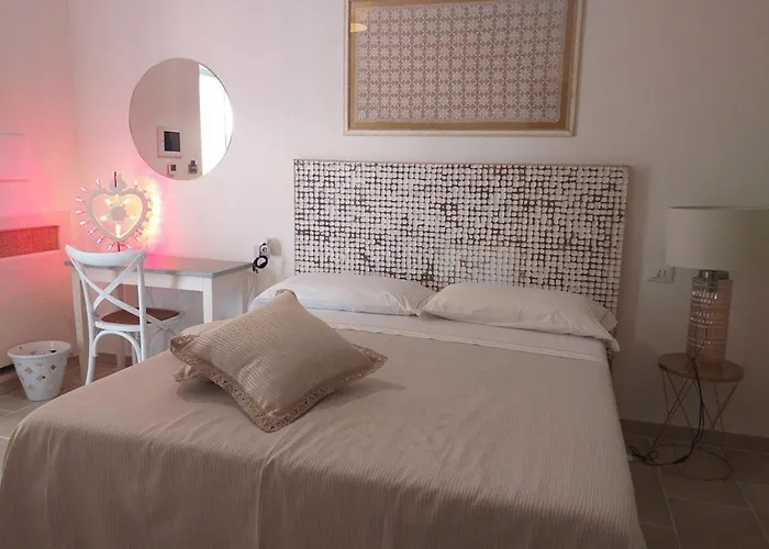 Dimora Assuntina לינה וארוחת בוקר מרטאנו