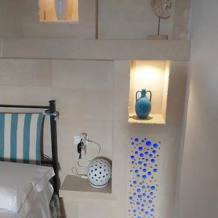 Dimora Assuntina Bed & Breakfast 4*