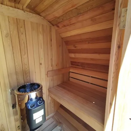 Dimora Assuntina Bed & Breakfast 4*